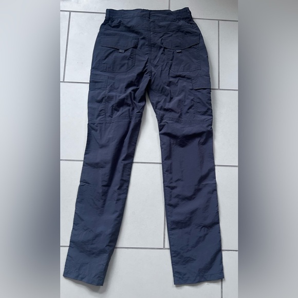 Woman’s medium grey cargo pants - Picture 2 of 5